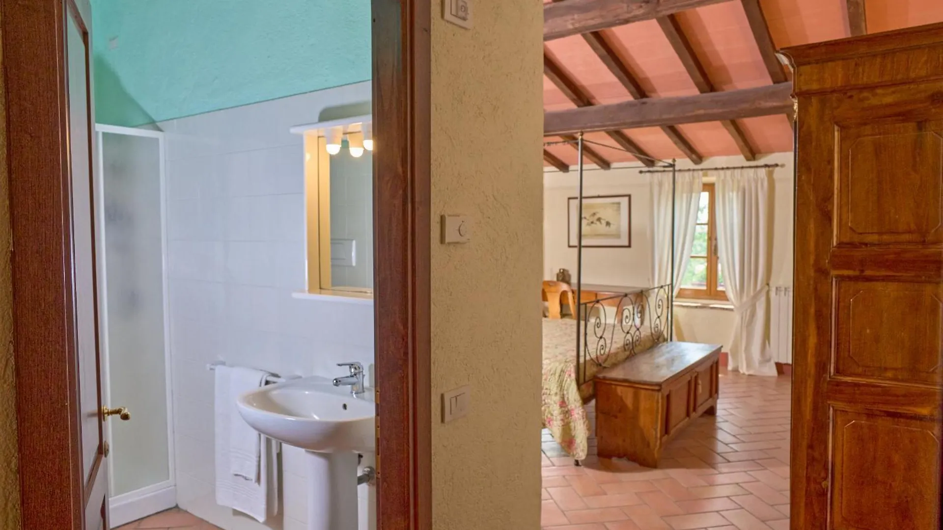 Farm stay Agriturismo Le Case Castiglione d'Orcia Italy