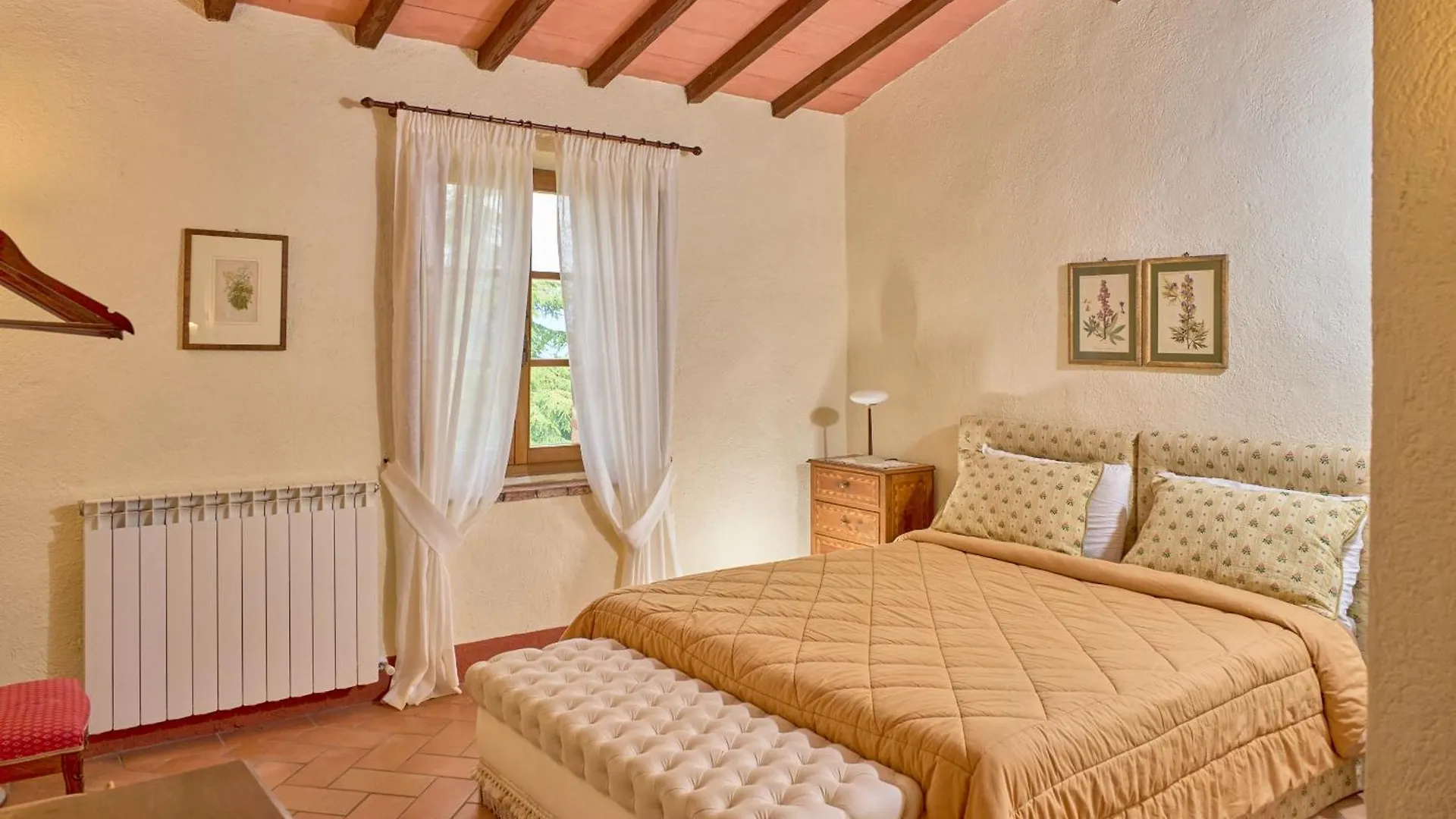 Farm stay Agriturismo Le Case Castiglione d'Orcia Italy